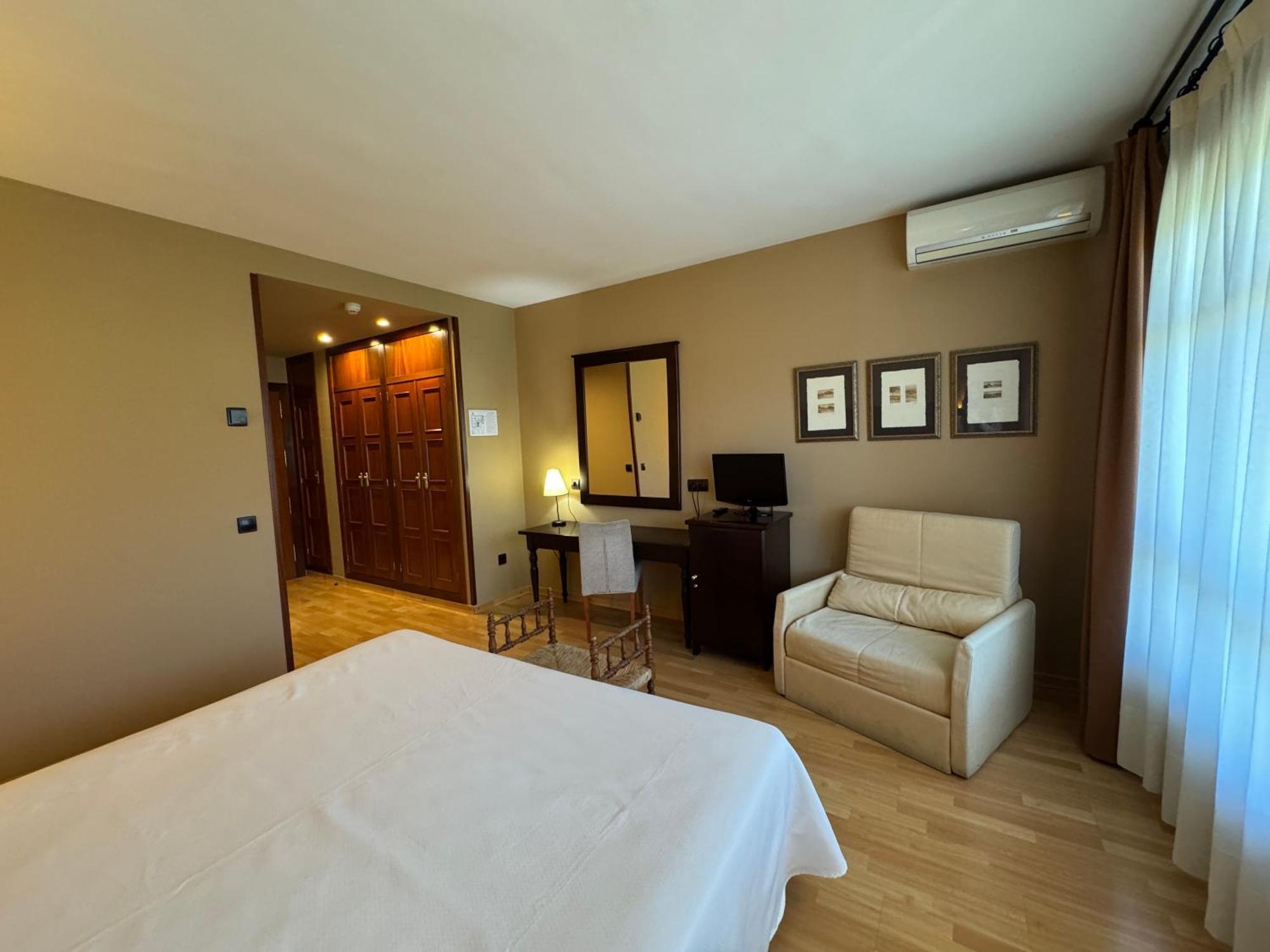 Hotel Cotiella Кампо Екстер'єр фото