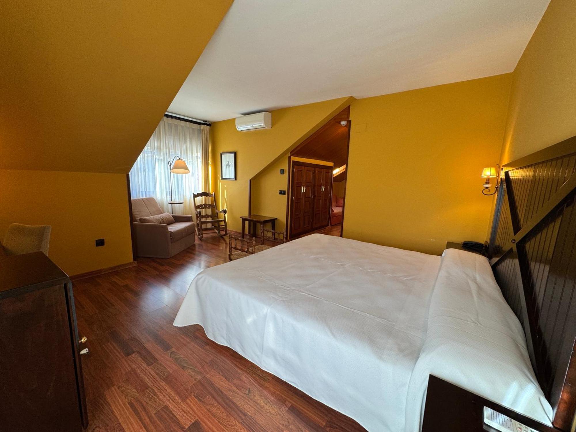 Hotel Cotiella Кампо Екстер'єр фото